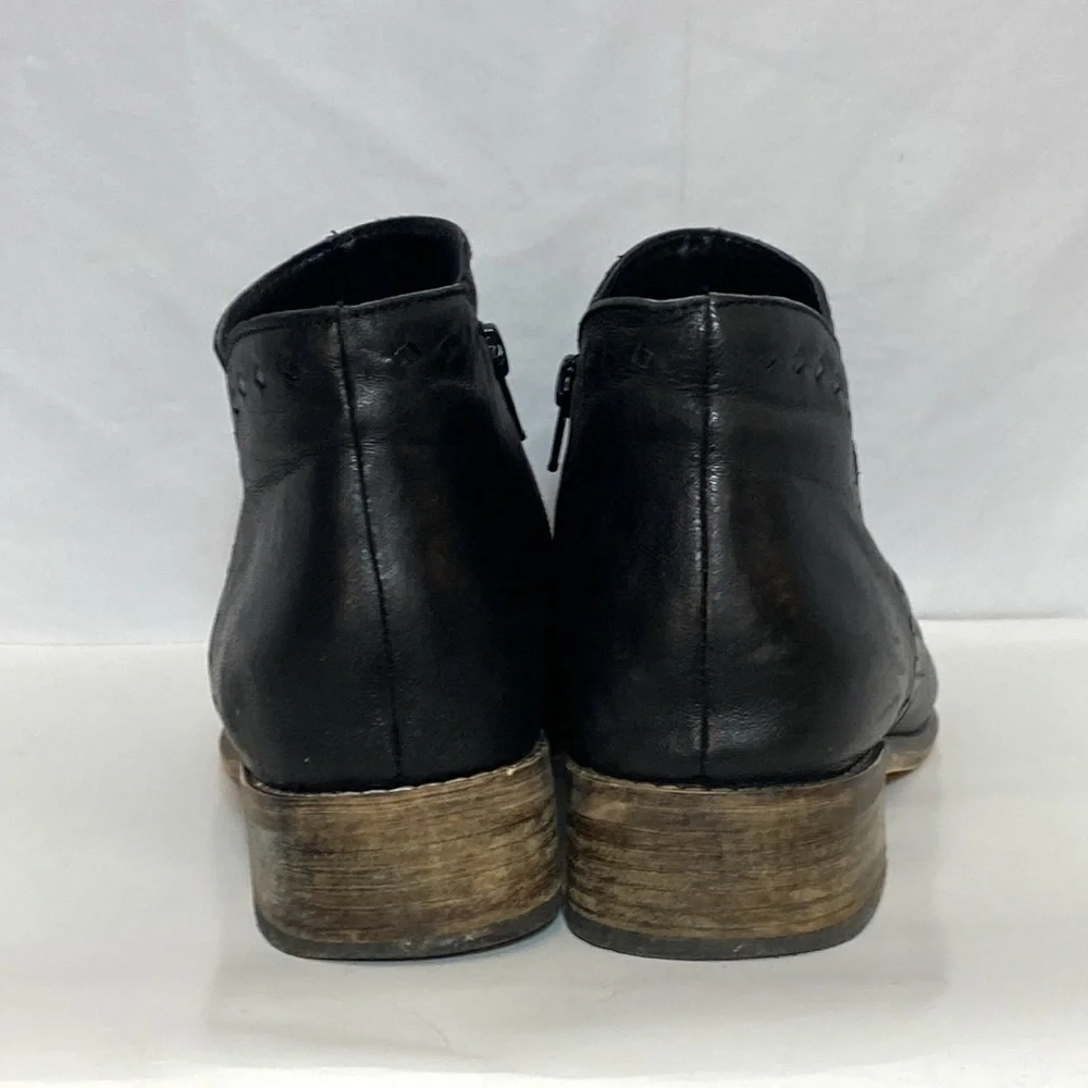 Diva True Black Soft Leather Booties 38/7.5
